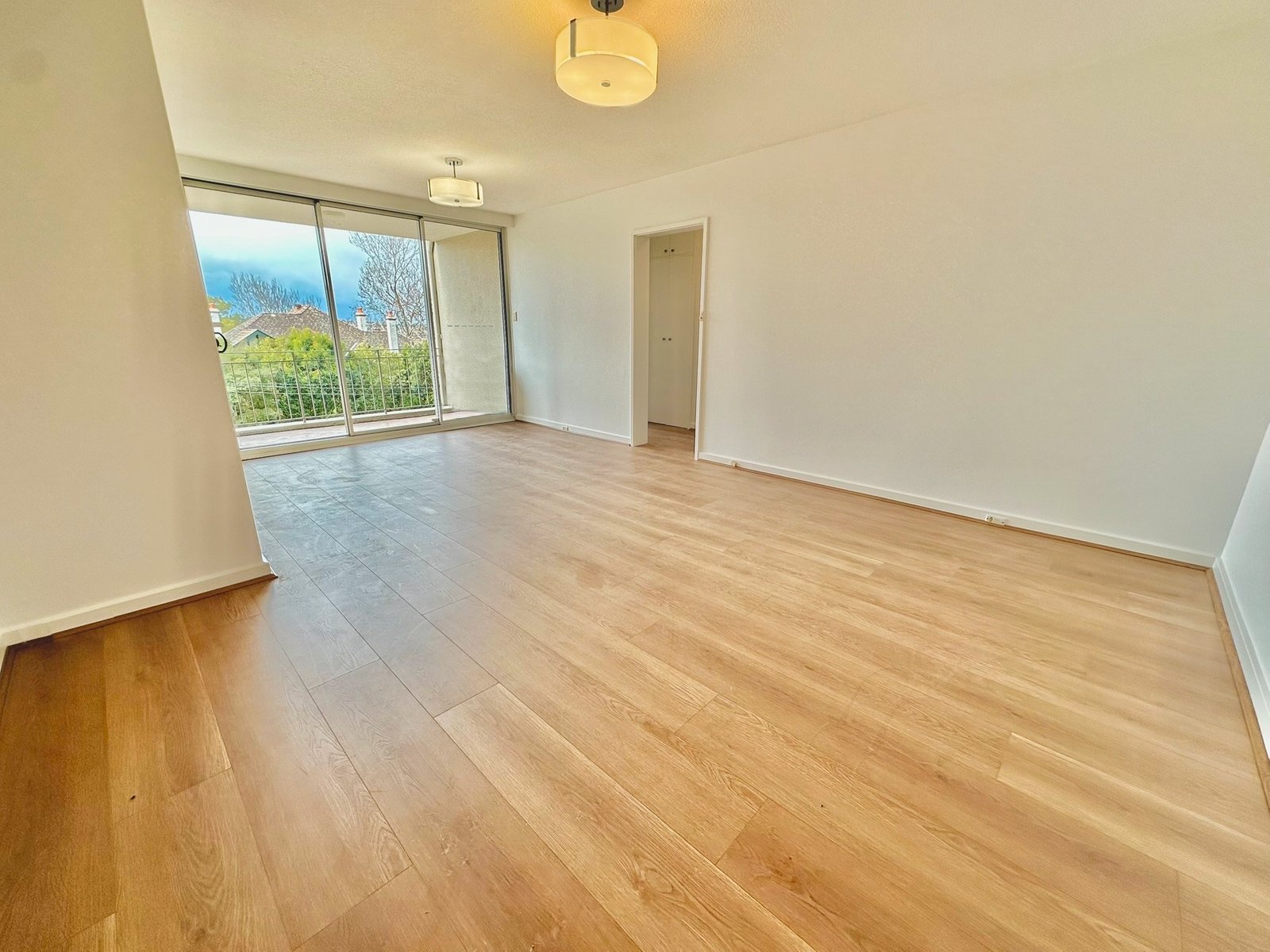 12/88 Wycombe Road NEUTRAL BAY 7