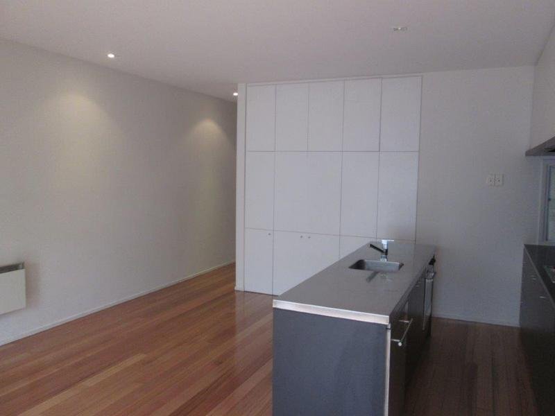 Gallery: 128A Pickles Street