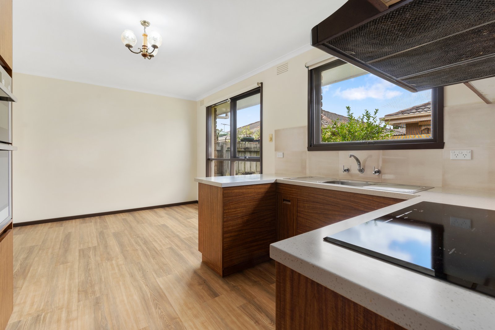 Gallery: 12/9-13 Coorigil Road