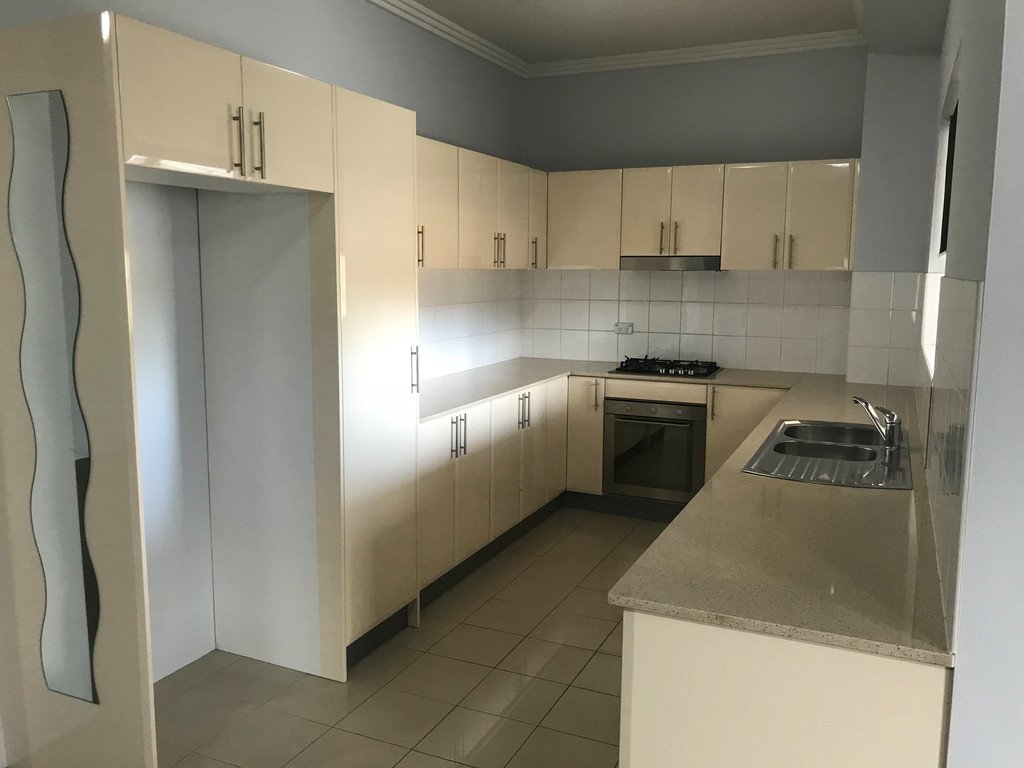 1/29-35 Preston Street PENRITH 4