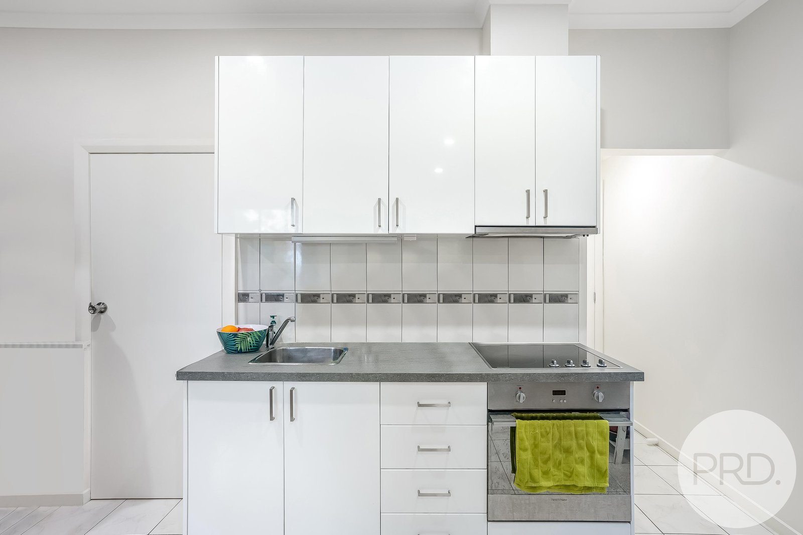 12/9 Augusta Road NEW TOWN 6