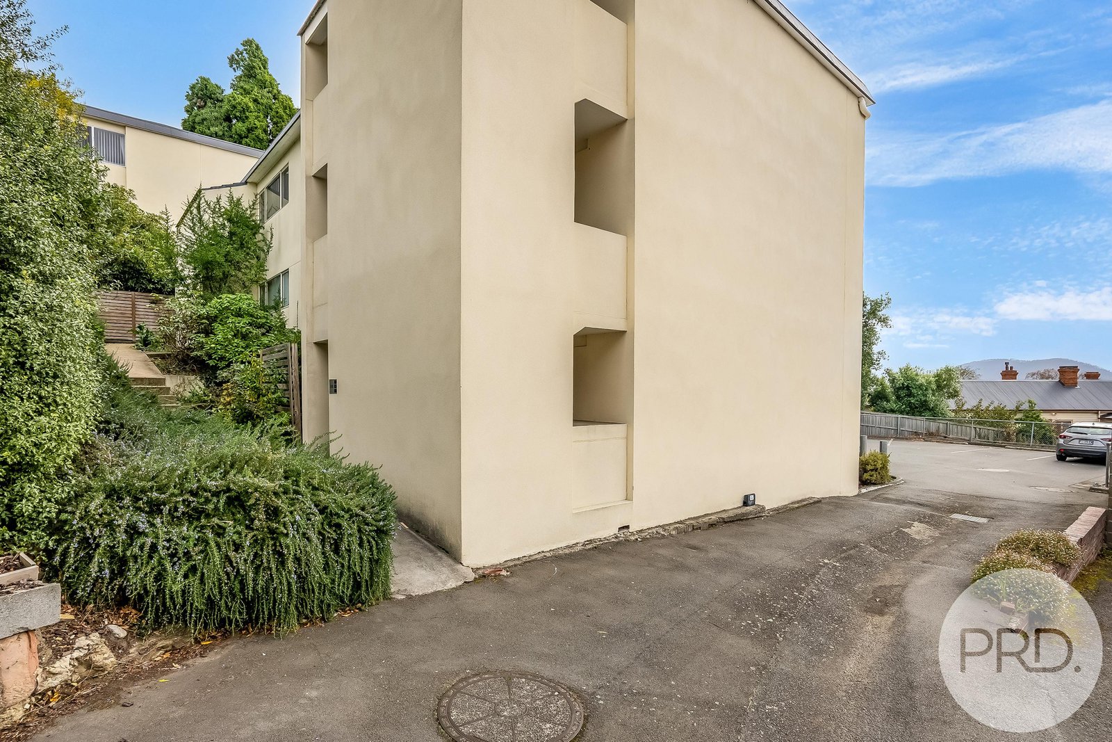 12/9 Augusta Road NEW TOWN 10