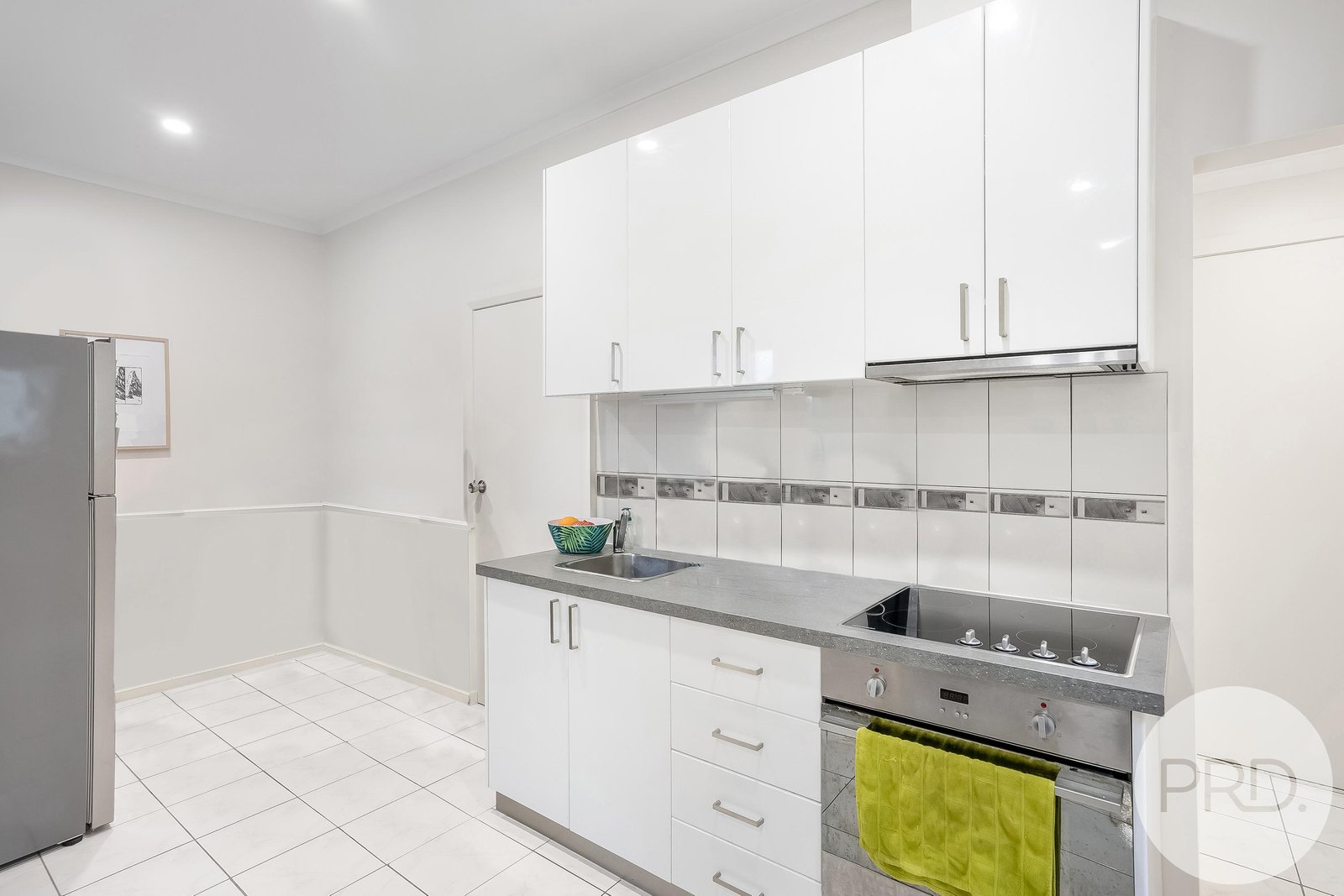 12/9 Augusta Road NEW TOWN 15