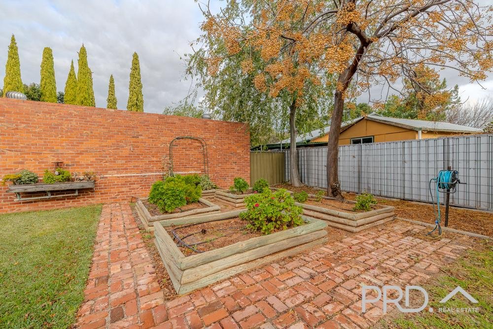 129 Hawthorn Grove MILDURA 11
