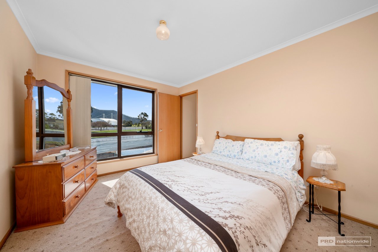 1/29 McGough Street GLENORCHY 10