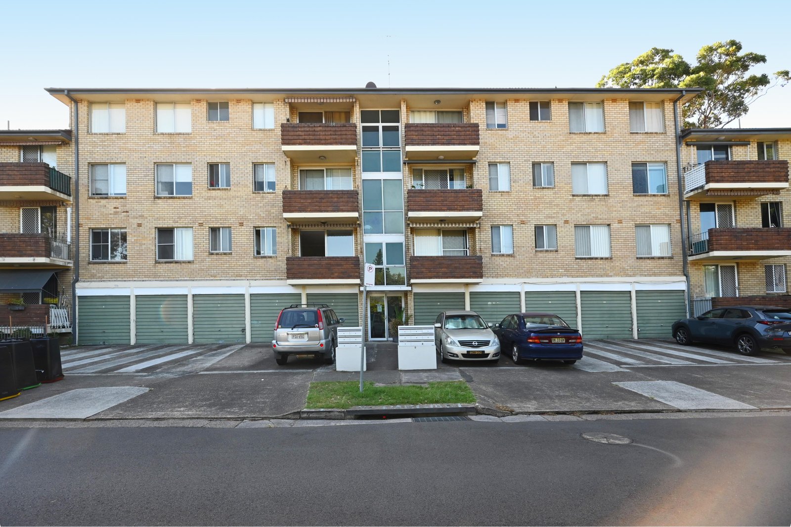 12/9 Nilson Avenue HILLSDALE 9