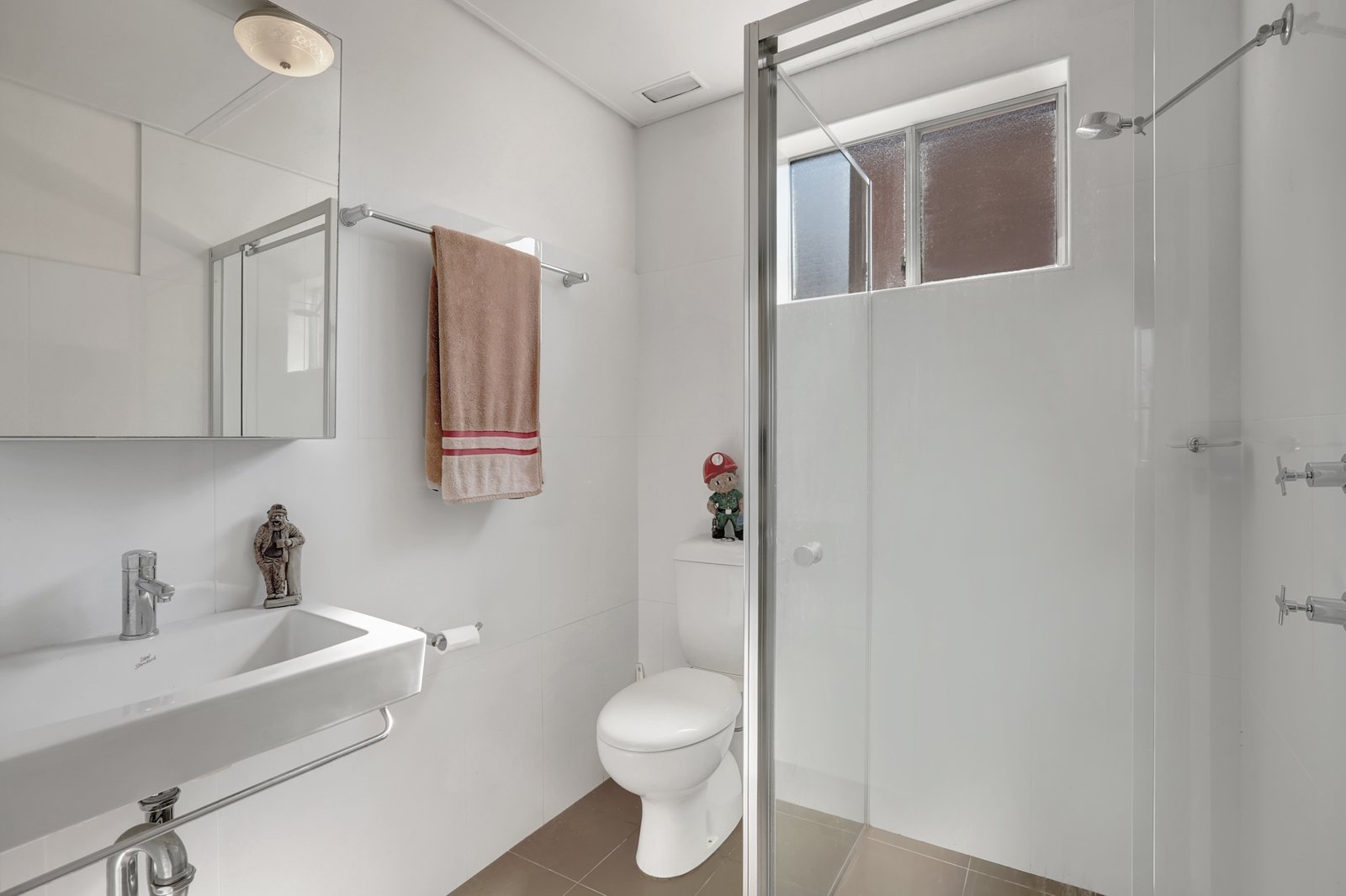 1/29 Prince Edward Drive BROWNSVILLE 2