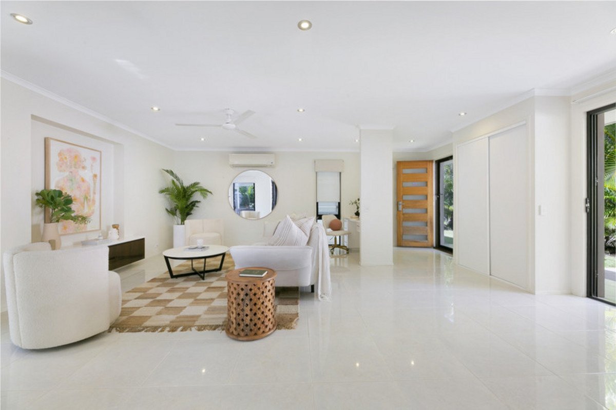 1/29 Riviera Road MIAMI 6