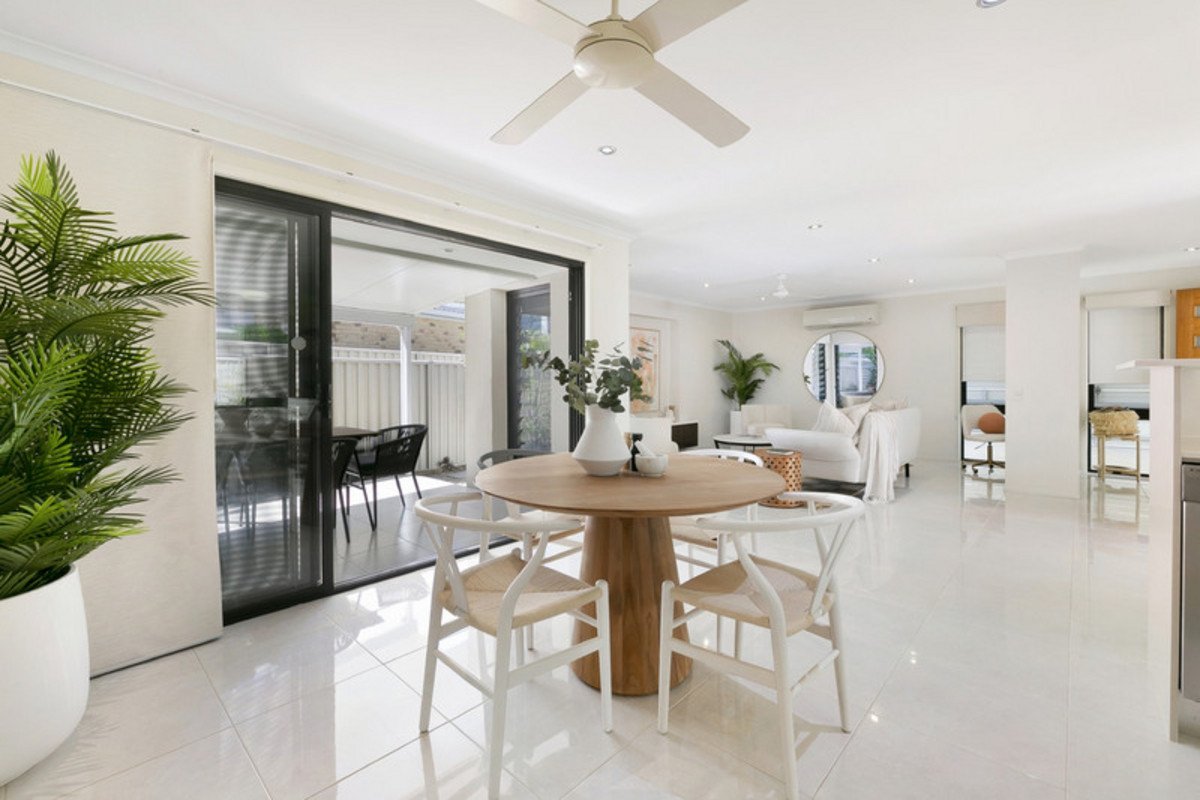 1/29 Riviera Road MIAMI 11