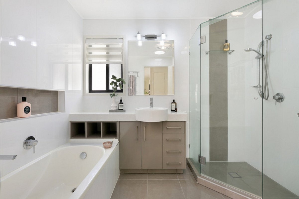 1/29 Riviera Road MIAMI 12