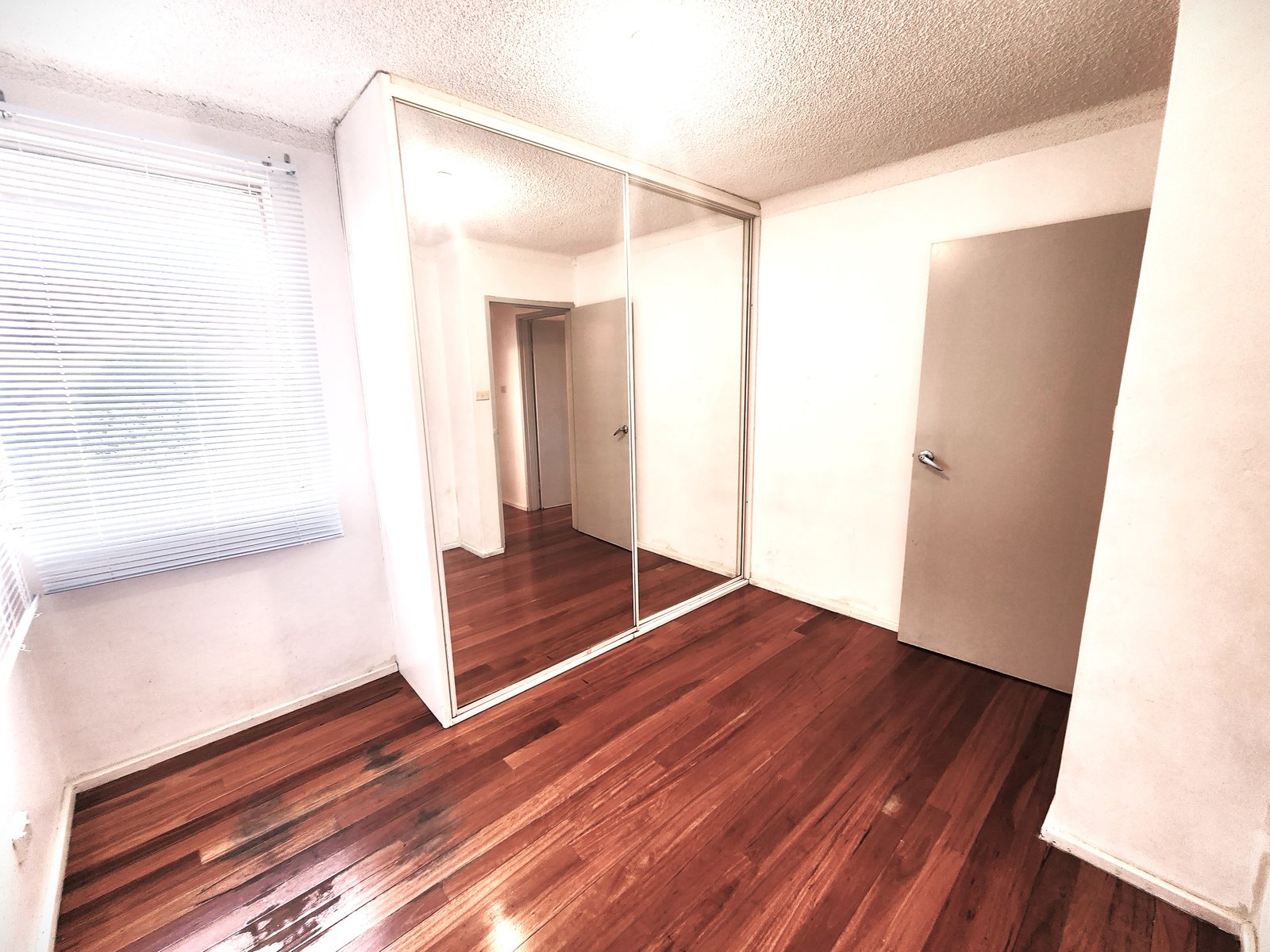 12/9 Secant Street LIVERPOOL 5