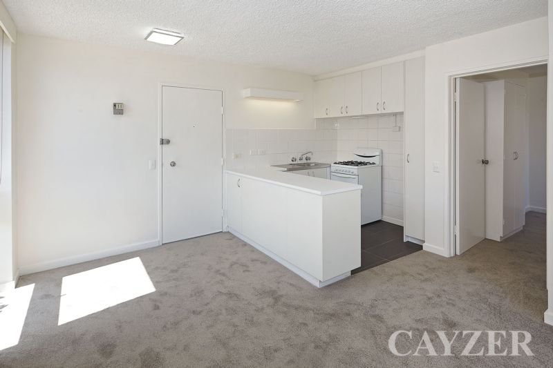Gallery: 12/90 Hambleton Street