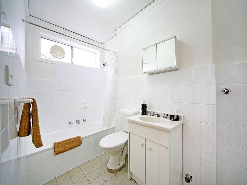 Gallery: 12/919 Dandenong Road
