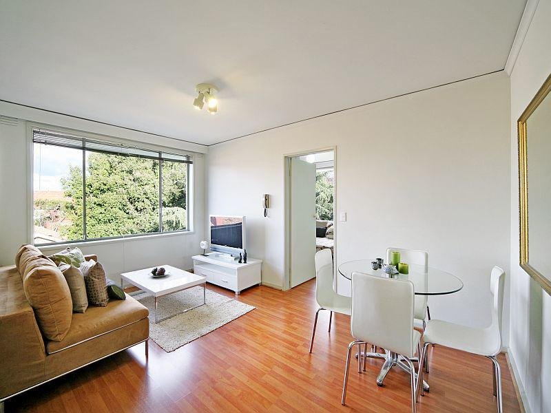 Gallery: 12/919 Dandenong Road