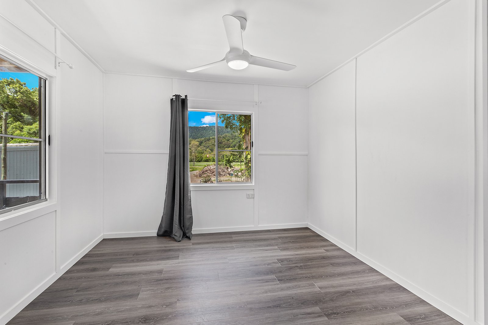 1/2927 Shute Harbour Road FLAMETREE 7