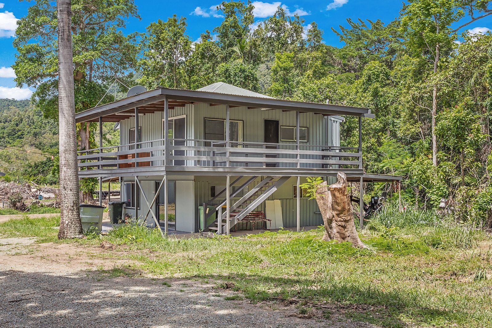 1/2927 Shute Harbour Road FLAMETREE 10