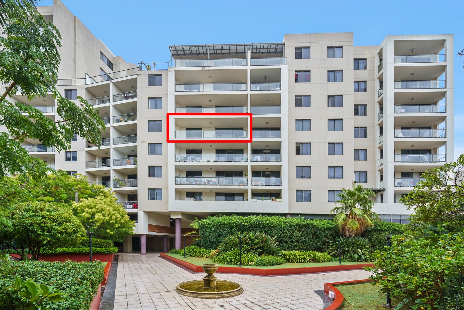 129/323 Forest Road HURSTVILLE 8