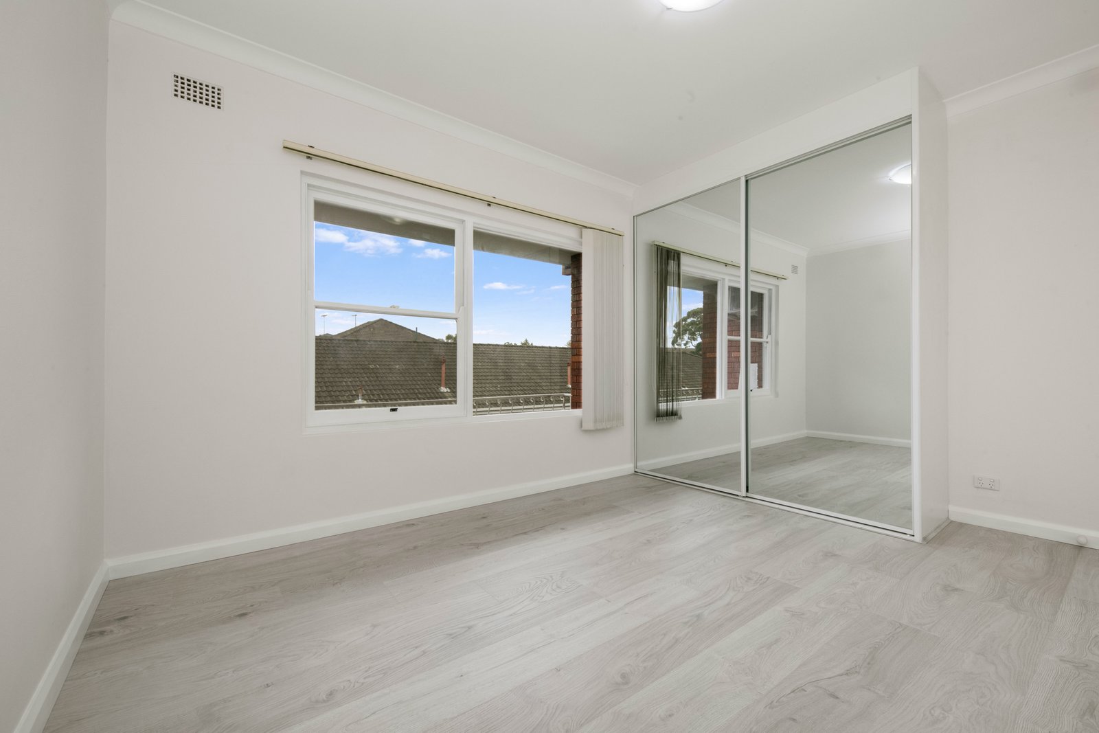 12/95 Alfred Street RAMSGATE BEACH 4