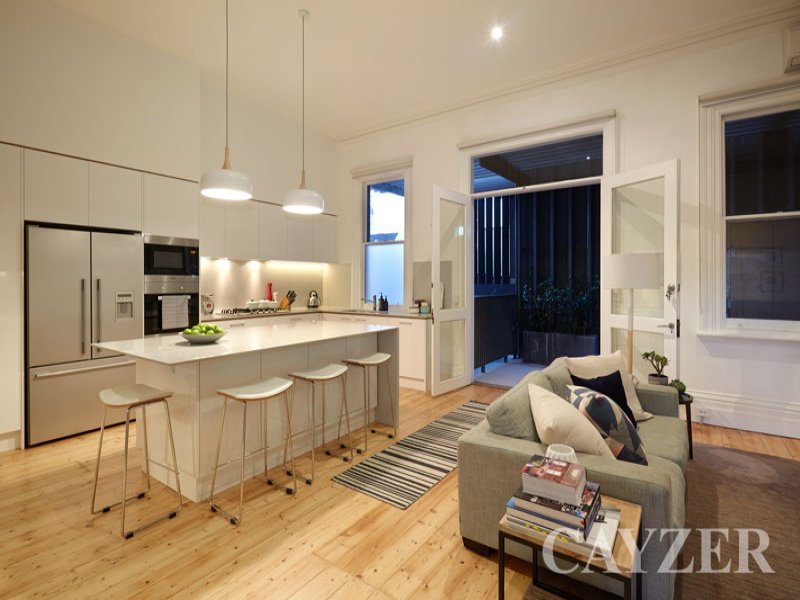 Gallery: 1/295 Clarendon Street