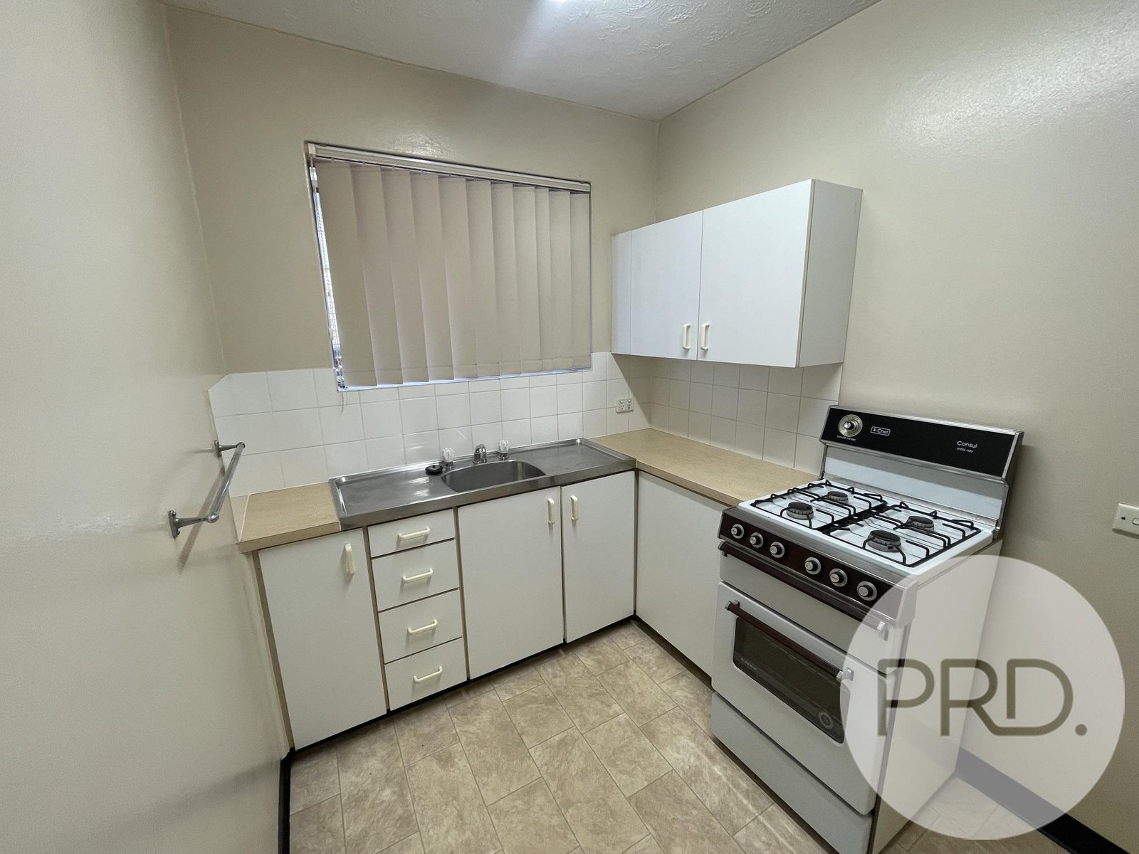 1/295 Stafford Road STAFFORD 2