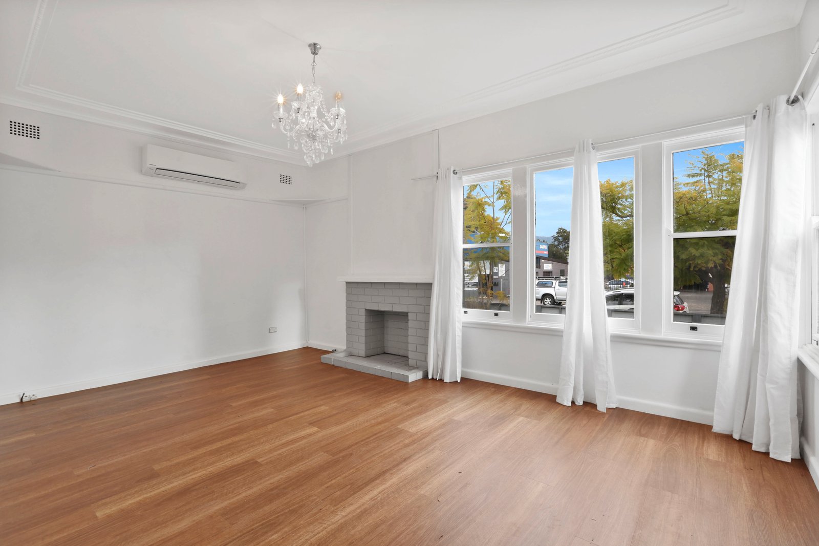 129B Prince Edward Drive DAPTO 3