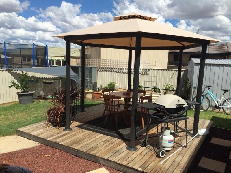 12a Banks Street TAMWORTH 4