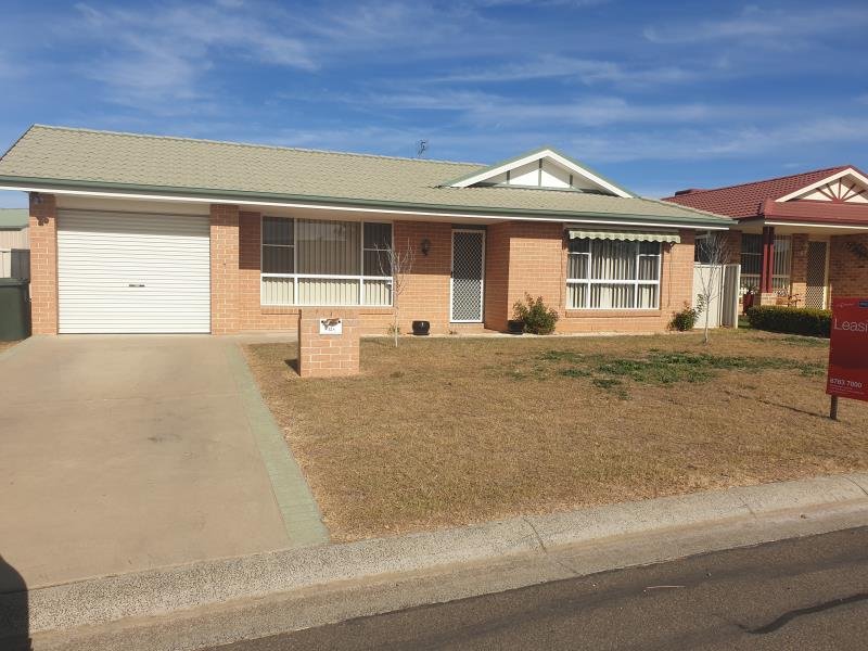 12a Banks Street TAMWORTH 1