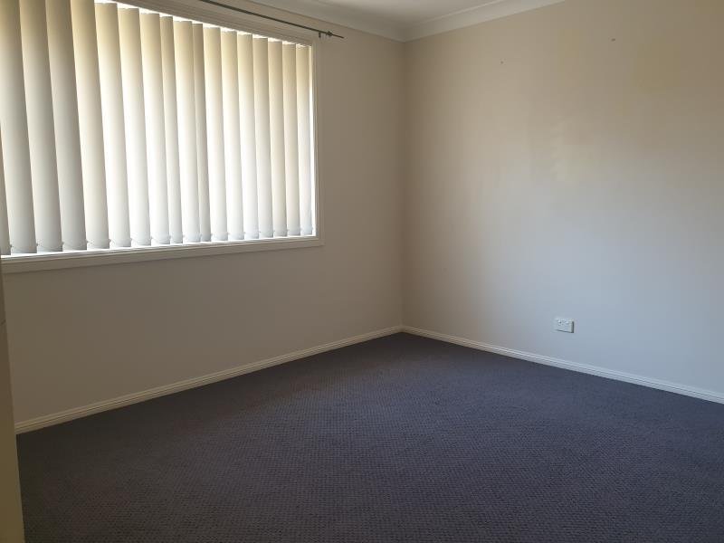 12a Banks Street TAMWORTH 5