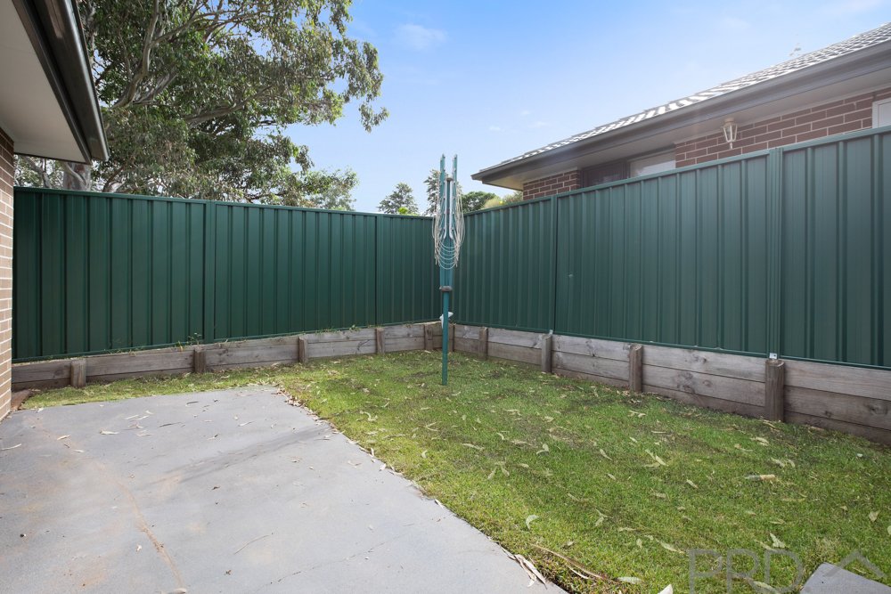 12A Devon Street GRETA 16