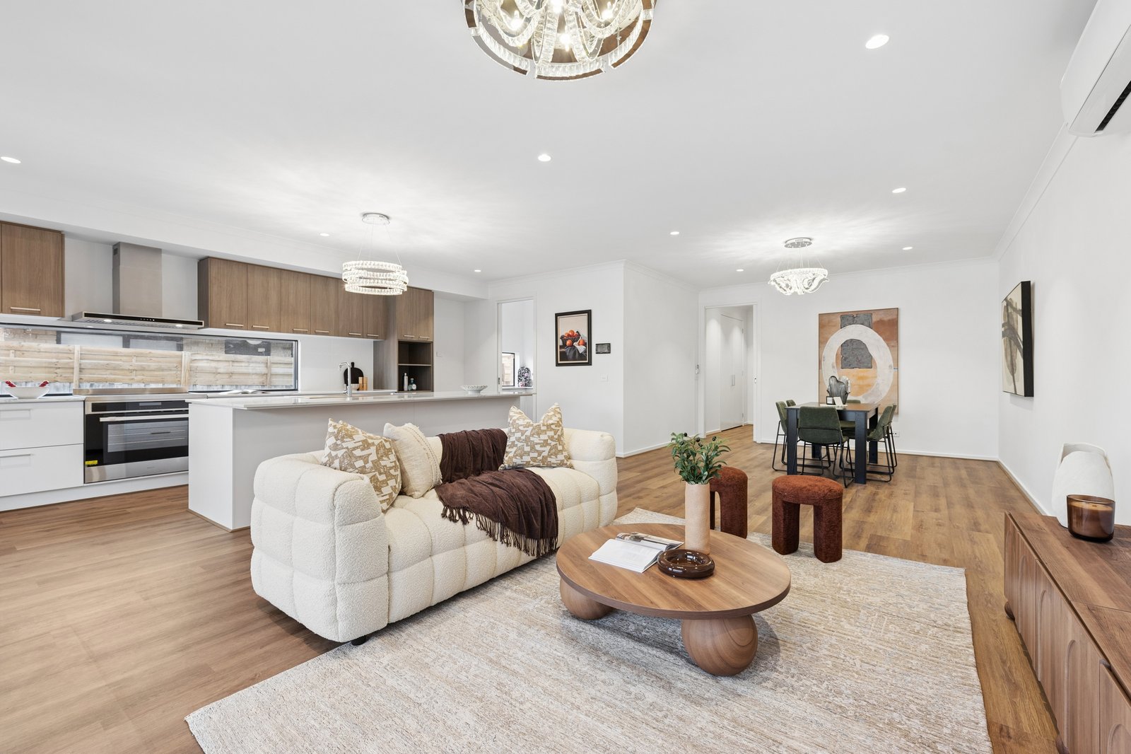 Gallery: 12A Glen Orme Avenue