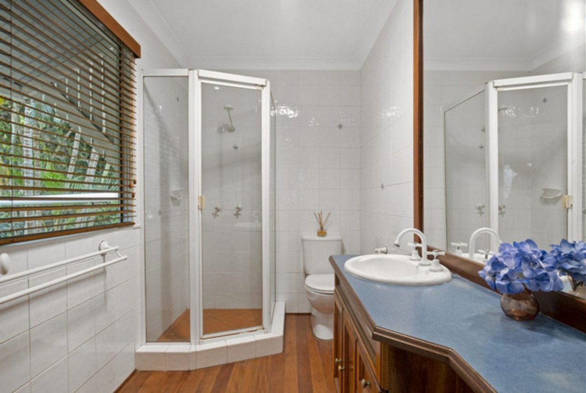 12a Harris Street Labrador 9