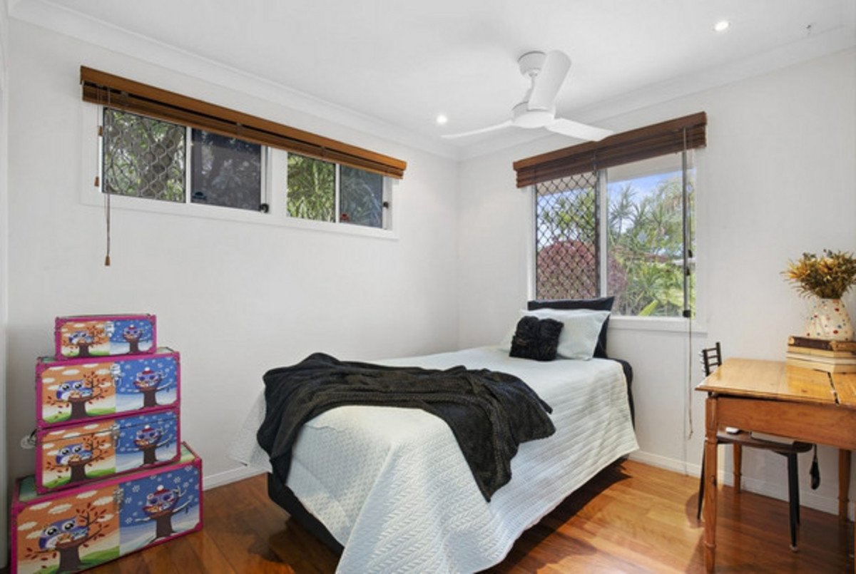 12a Harris Street Labrador 11
