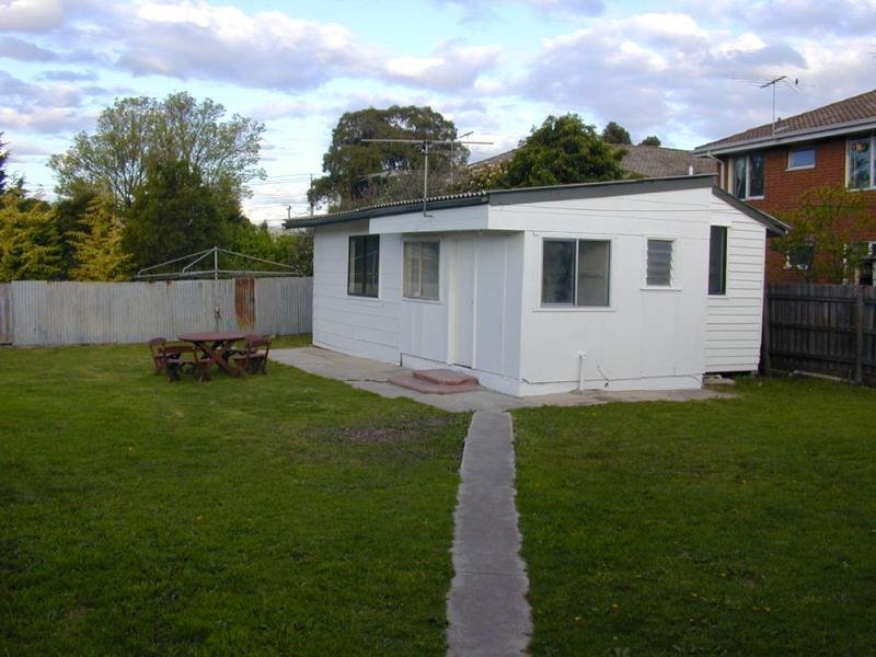 Gallery: 12A Heather Avenue