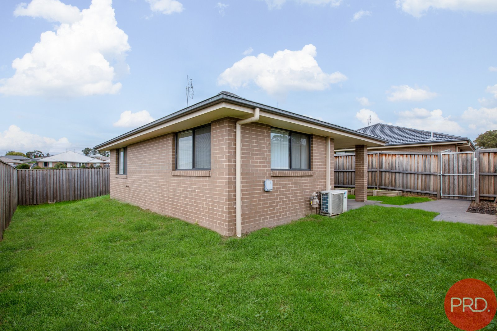 12A Holland Circuit GILLIESTON HEIGHTS 12