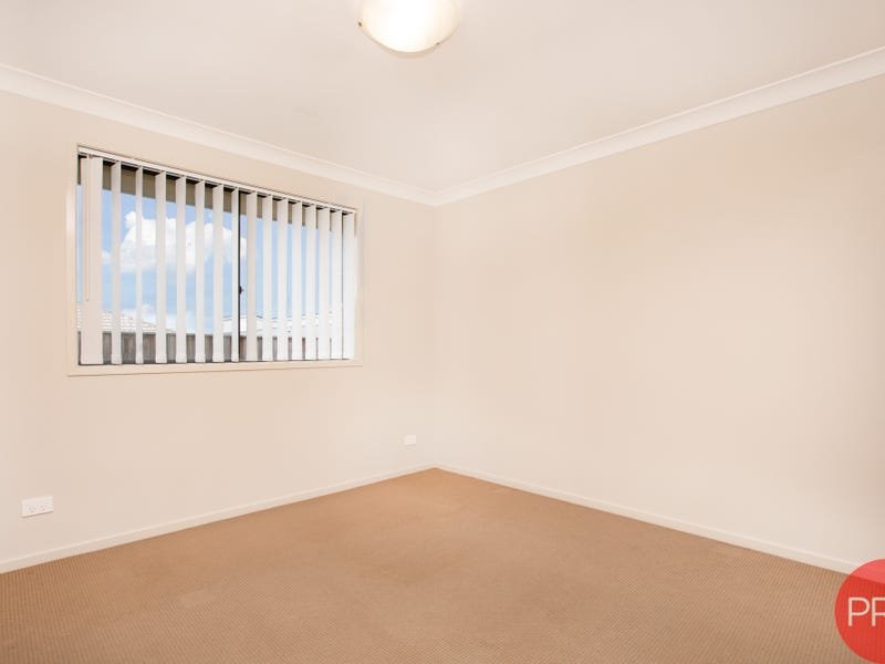 12A Holland Circuit GILLIESTON HEIGHTS 9