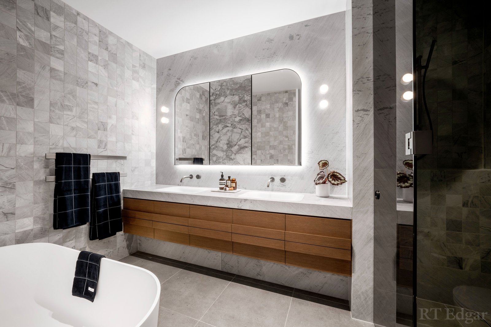 Real Estate and Property in 1/2a Hopetoun Road, Toorak, VIC