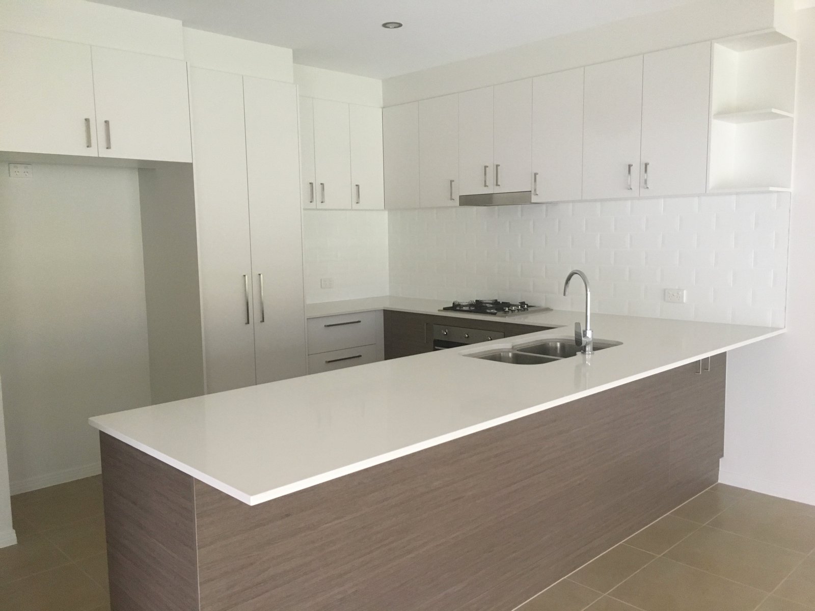 12A Jessamine Close CANNONVALE 3