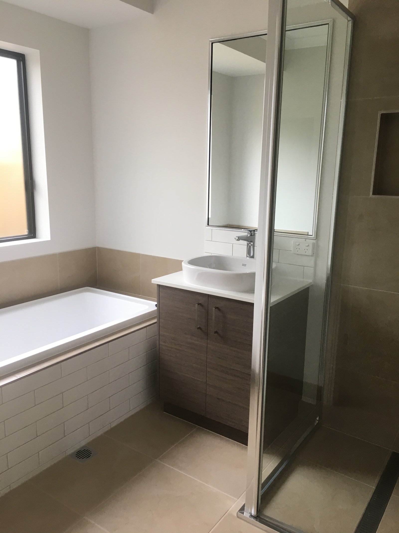 12A Jessamine Close CANNONVALE 8