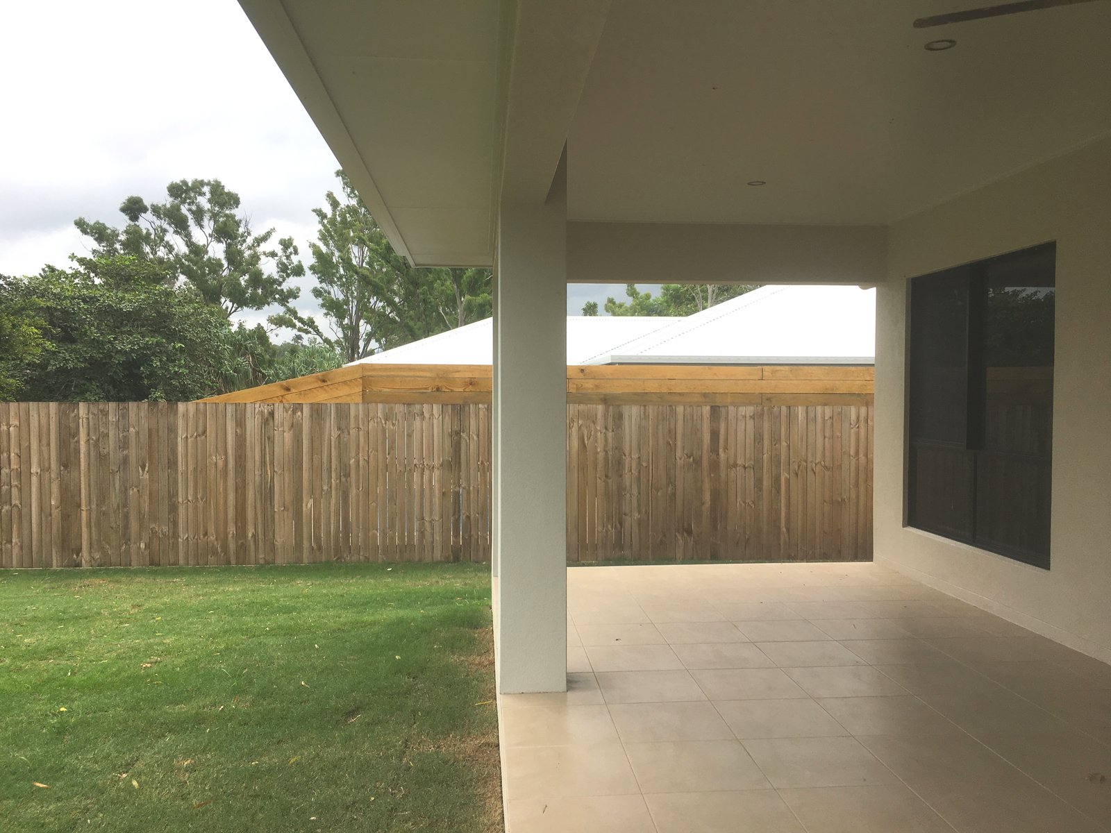 12A Jessamine Close CANNONVALE 10