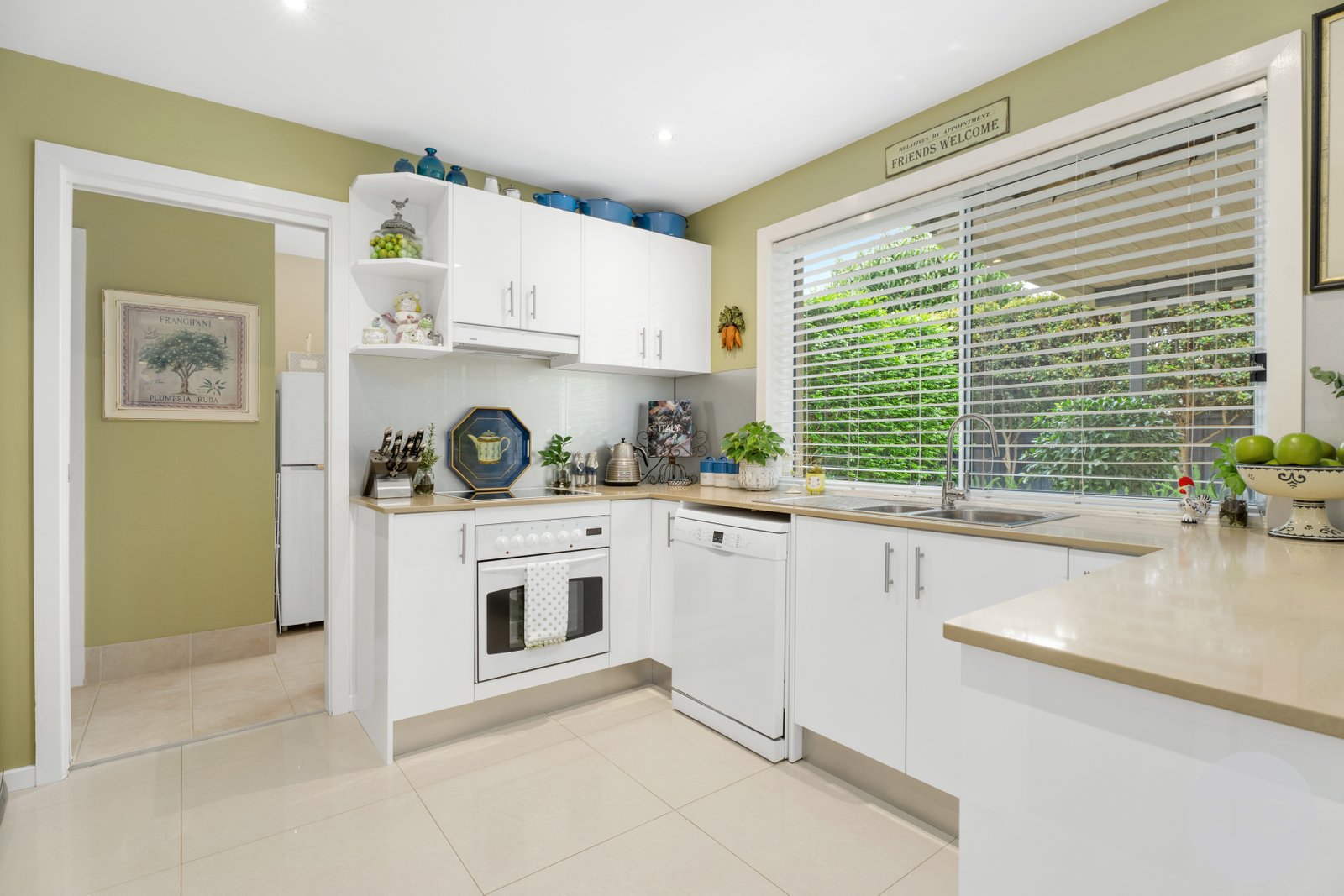 12a Ketch Close CORLETTE 7