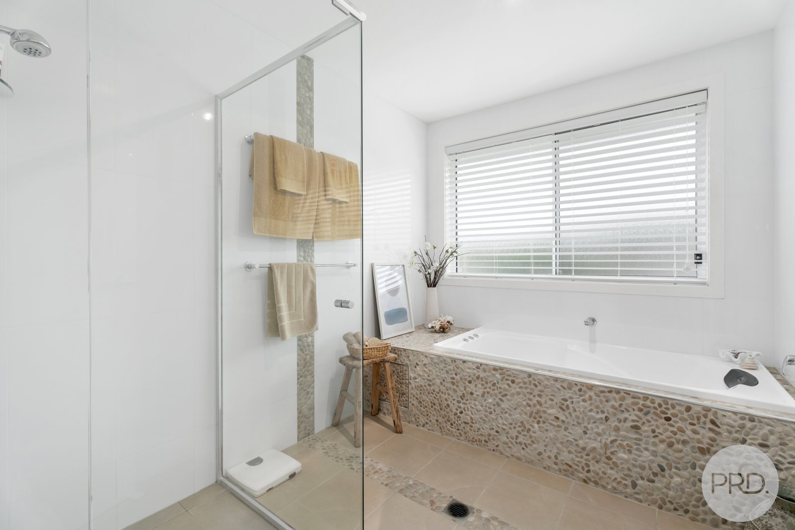 12a Ketch Close CORLETTE 18