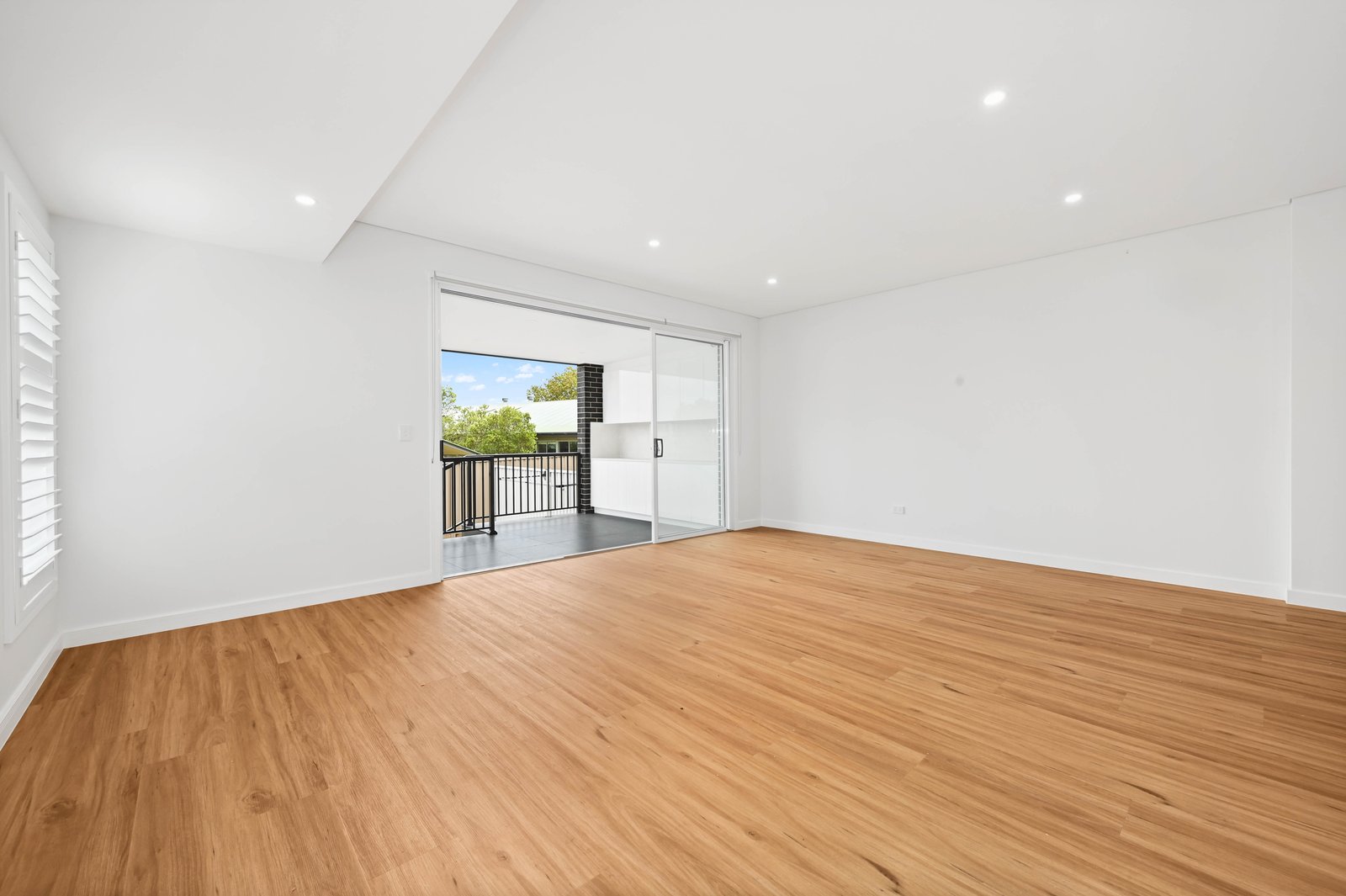 12A Lawson Street MATRAVILLE 3