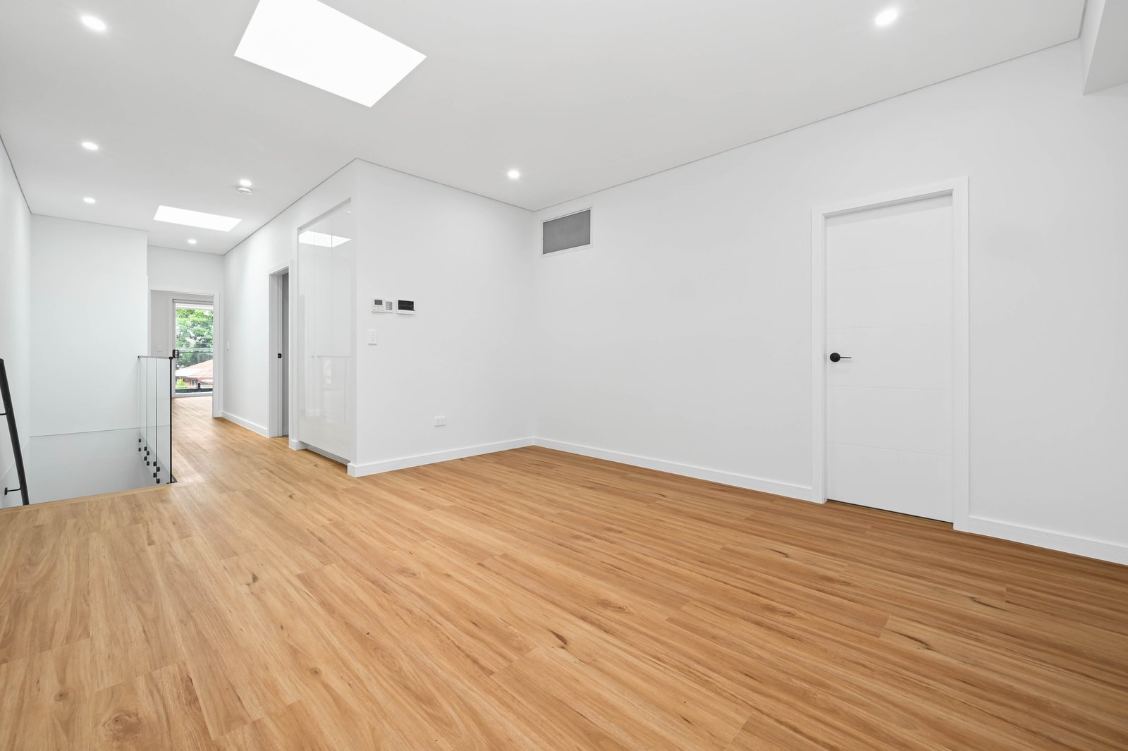 12A Lawson Street MATRAVILLE 6