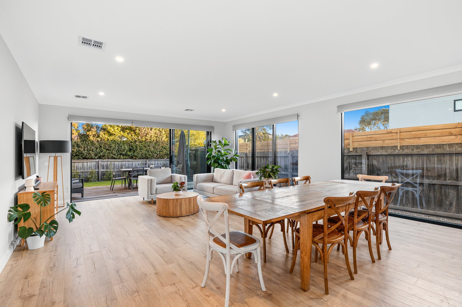 Gallery: 12a London Street