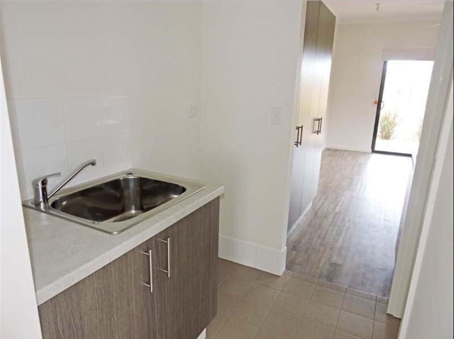 12A Loping Pass BILINGURR 5