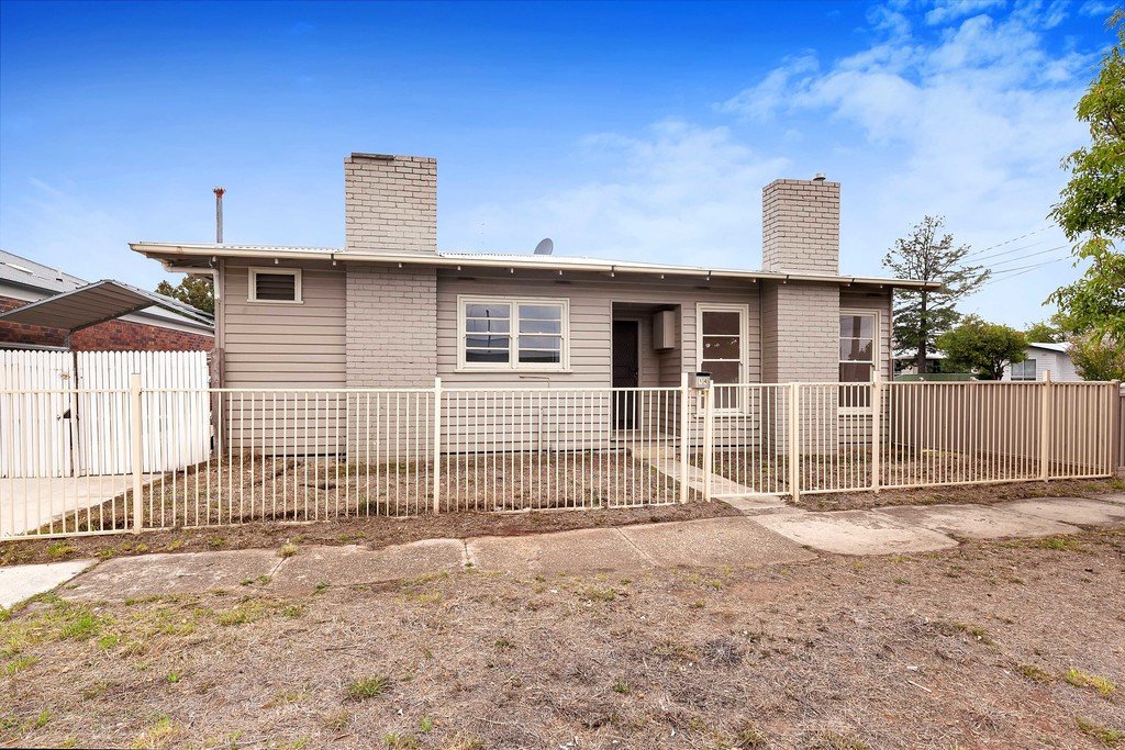 12A Marigold Street WENDOUREE 7