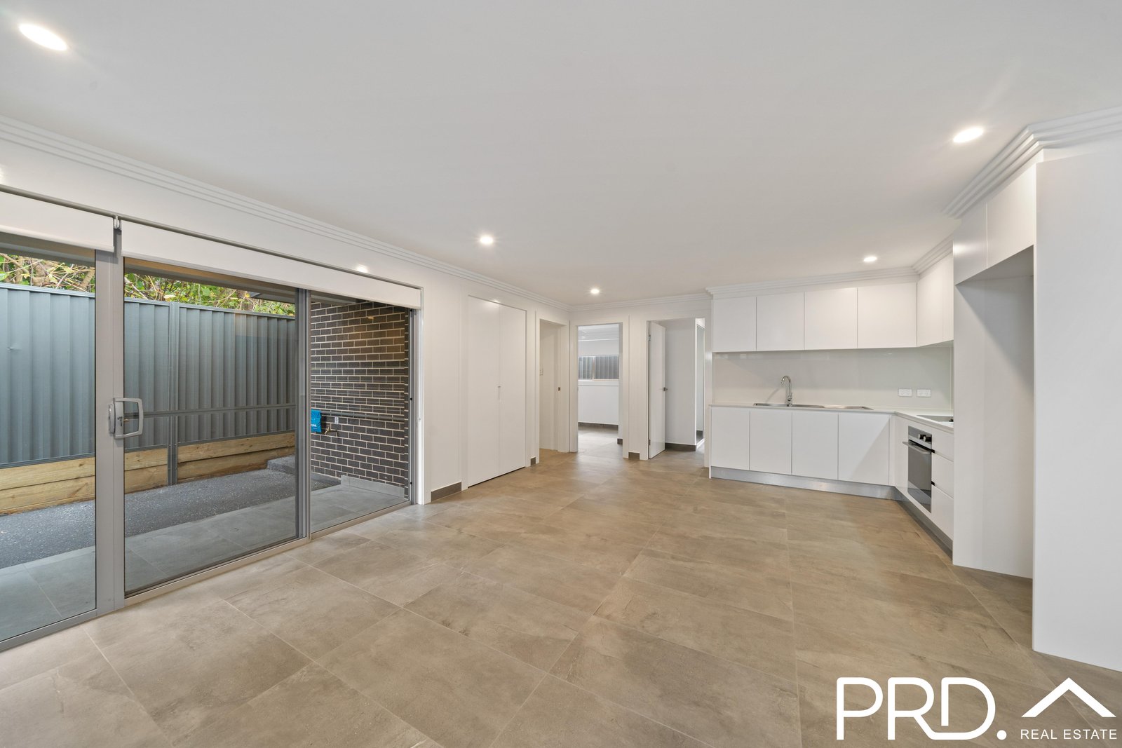 1/2A Mars Street PADSTOW 2