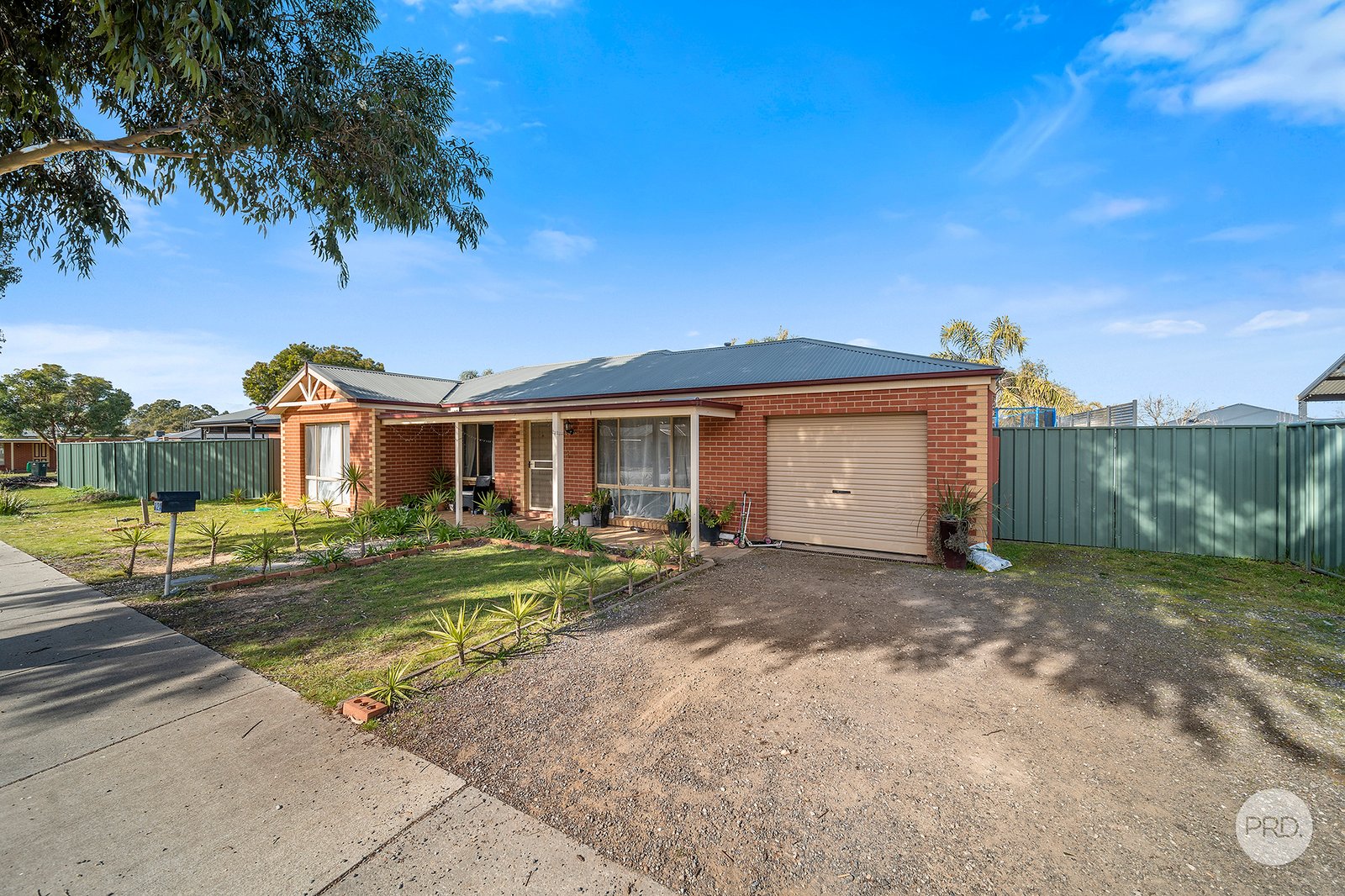 12A Midas Court STRATHFIELDSAYE 2
