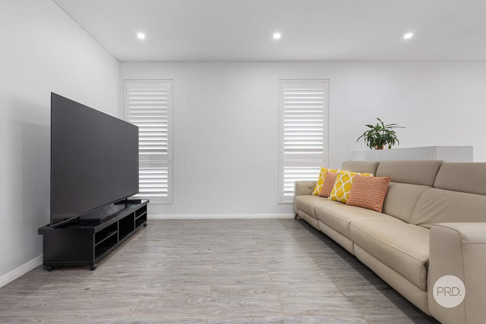 12A Olive Crescent PEAKHURST 9