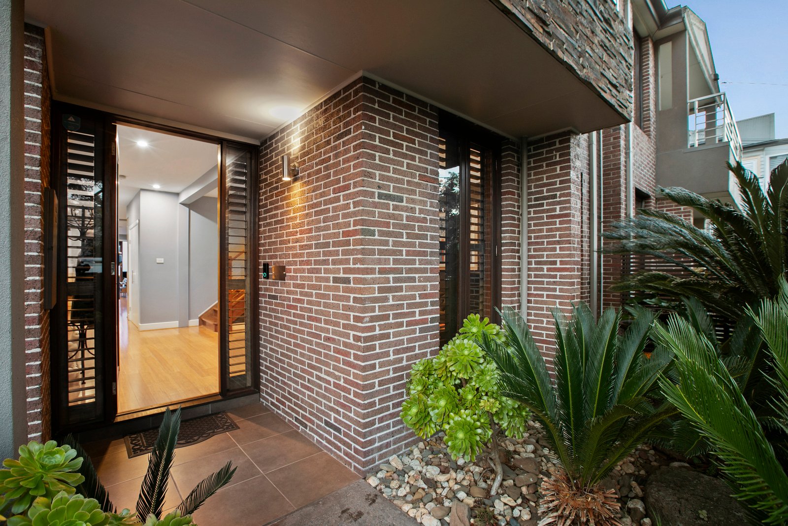 Gallery: 12A Salisbury Street